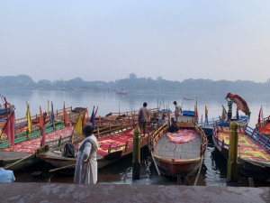 <div class="ug-textpanel-title-custom">Vishrama-ghata</div>