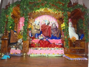 <div class="ug-textpanel-title-custom">Keshavaji Gaudiya Matha</div>